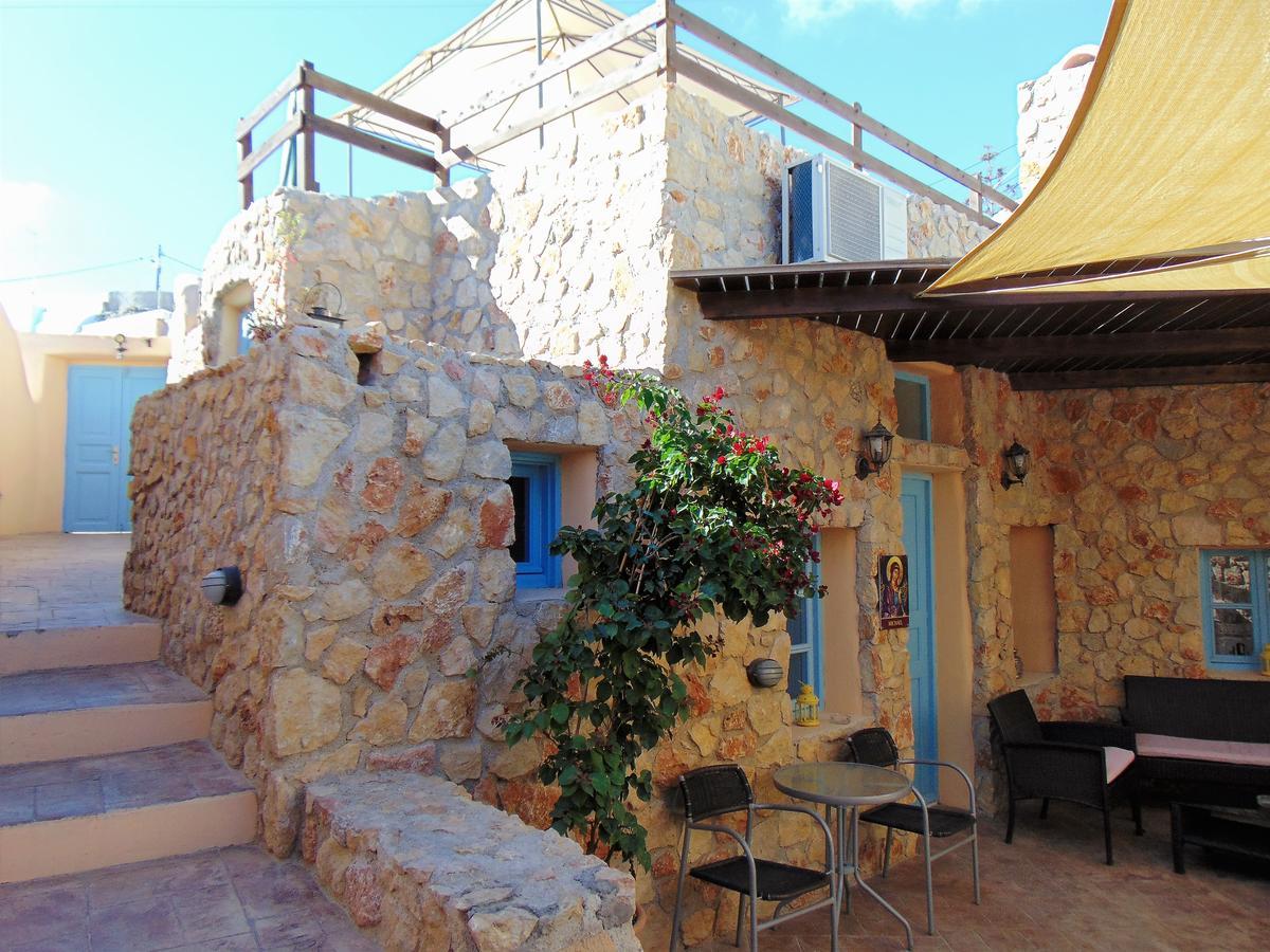 Archangels Traditional Houses カルテラドス エクステリア 写真