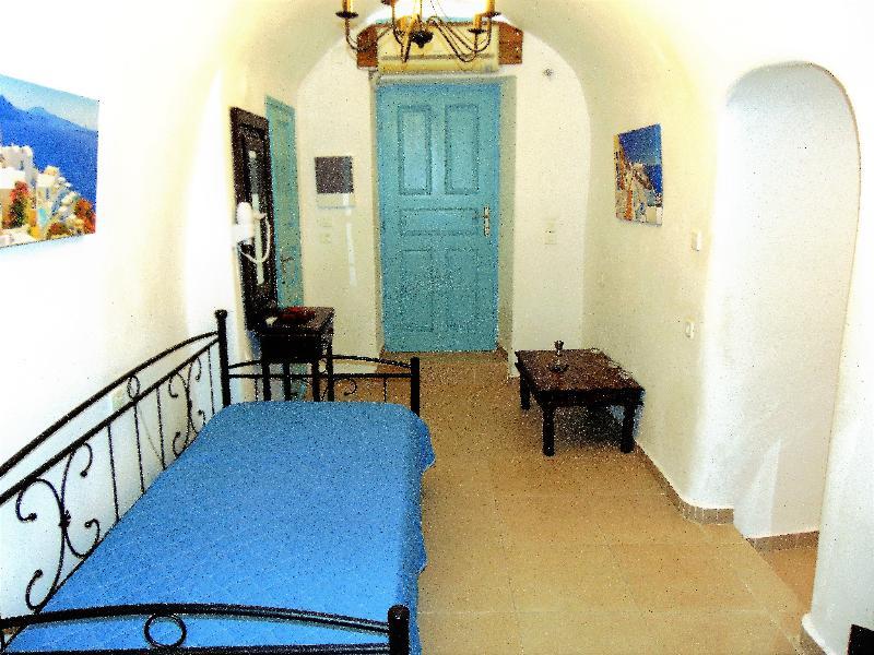 Archangels Traditional Houses カルテラドス エクステリア 写真